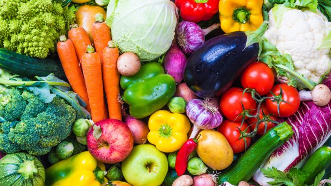 légumes et fruits assortiment de fruits et légumes frais